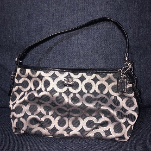 Coach purse - Picture 1 of 2